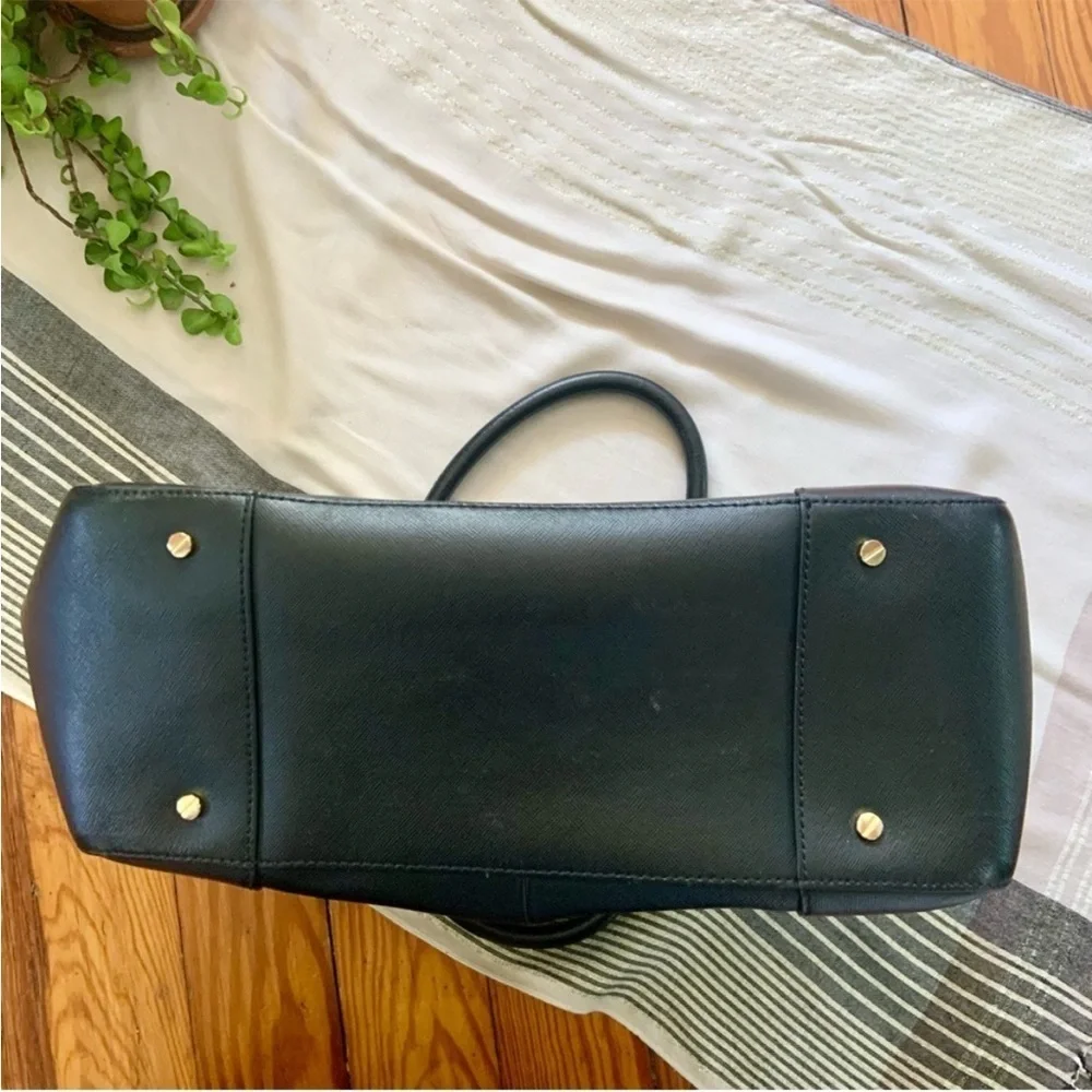 Tory Burch authentic tory
